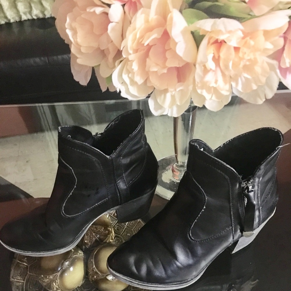 Rocket dog booties